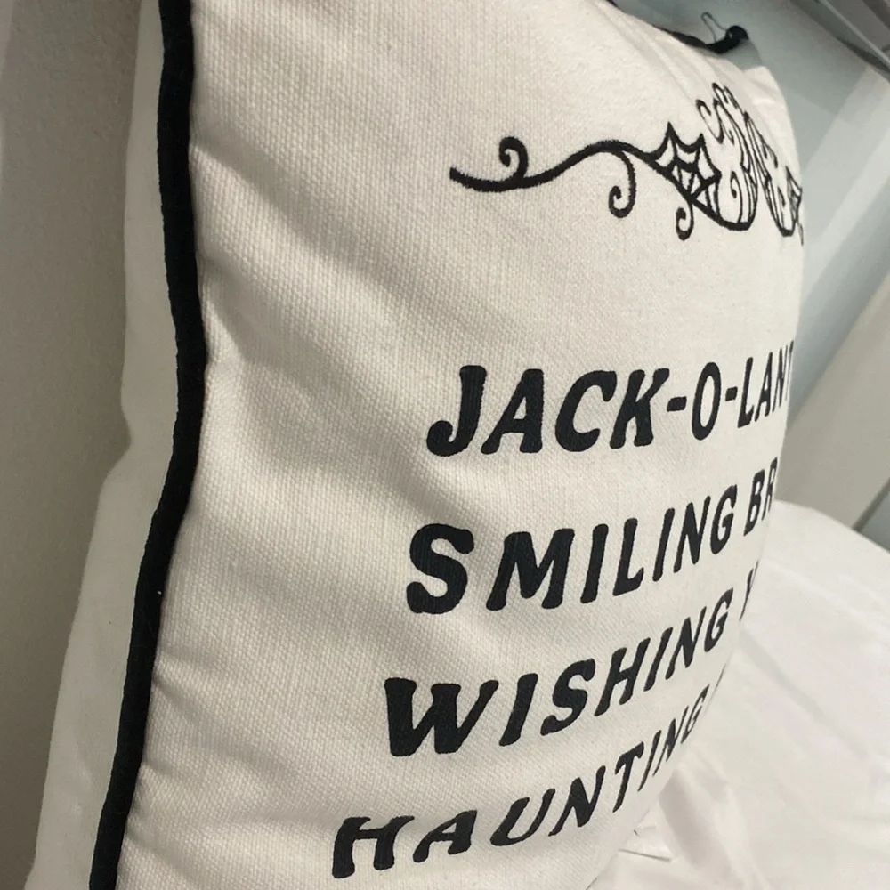 NWOT Jack-O-Lanterns Smiling Bright” Decorative Throw Pillow by Indigo Home